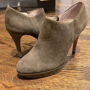 Vince Camuto Green Suede Booties